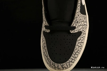 1 Jordan Retro Black Low OG Cement 1031